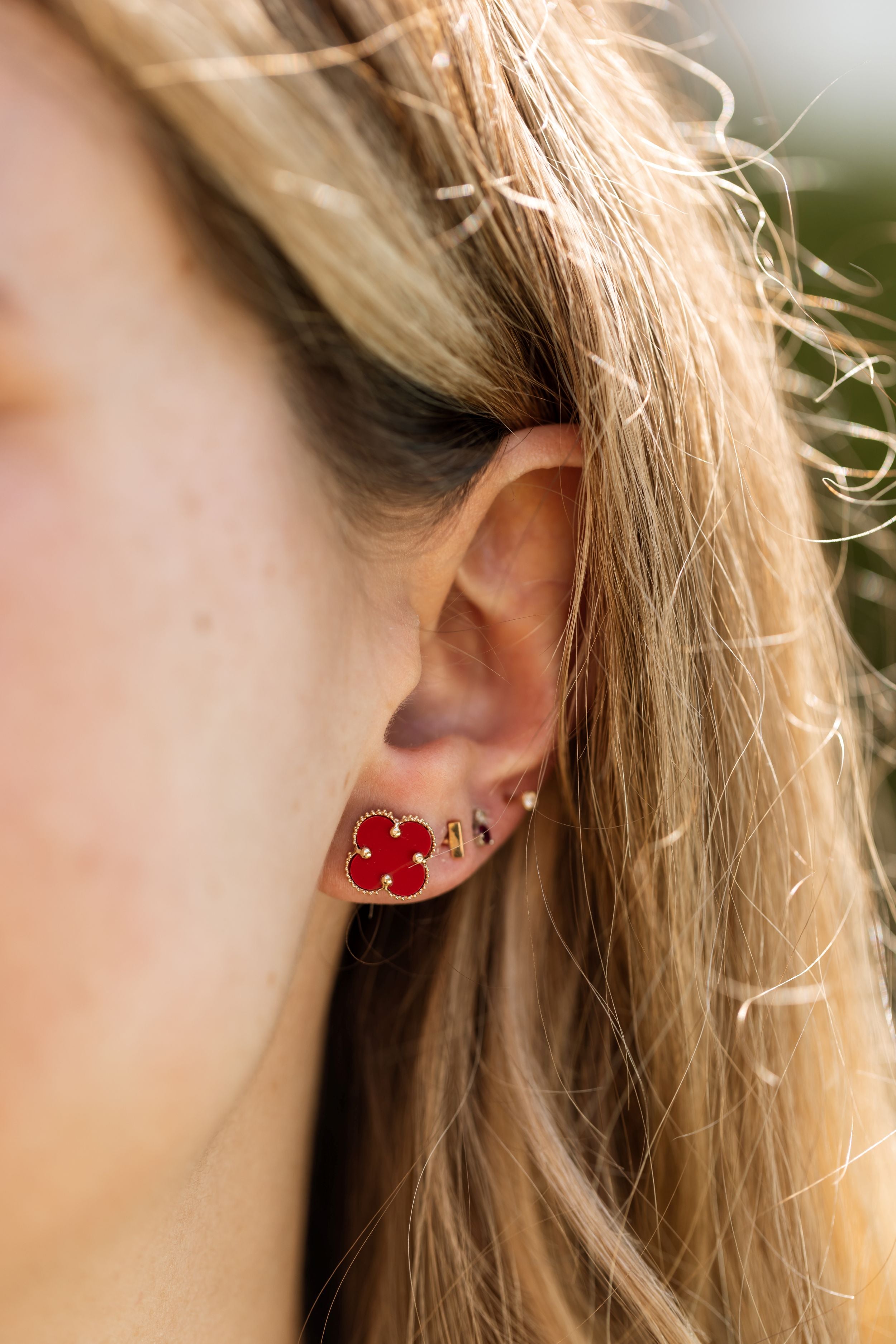 Carnelian Clover Stud Earrings - 14k Yellow Gold