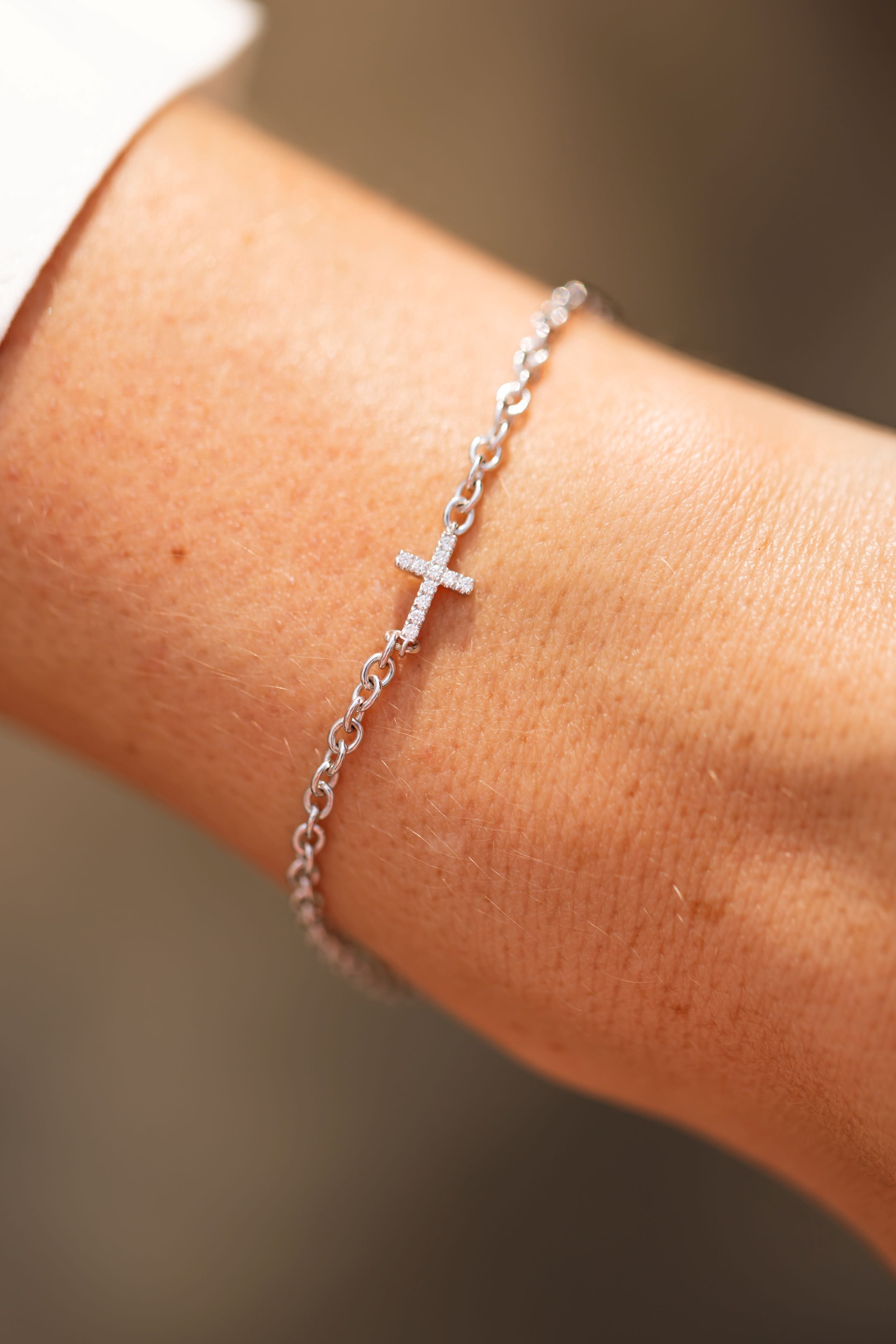 Diamond Cross Bracelet - 18k White Gold