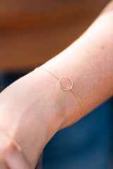Dainty Circle Bracelet - 14k Yellow Gold