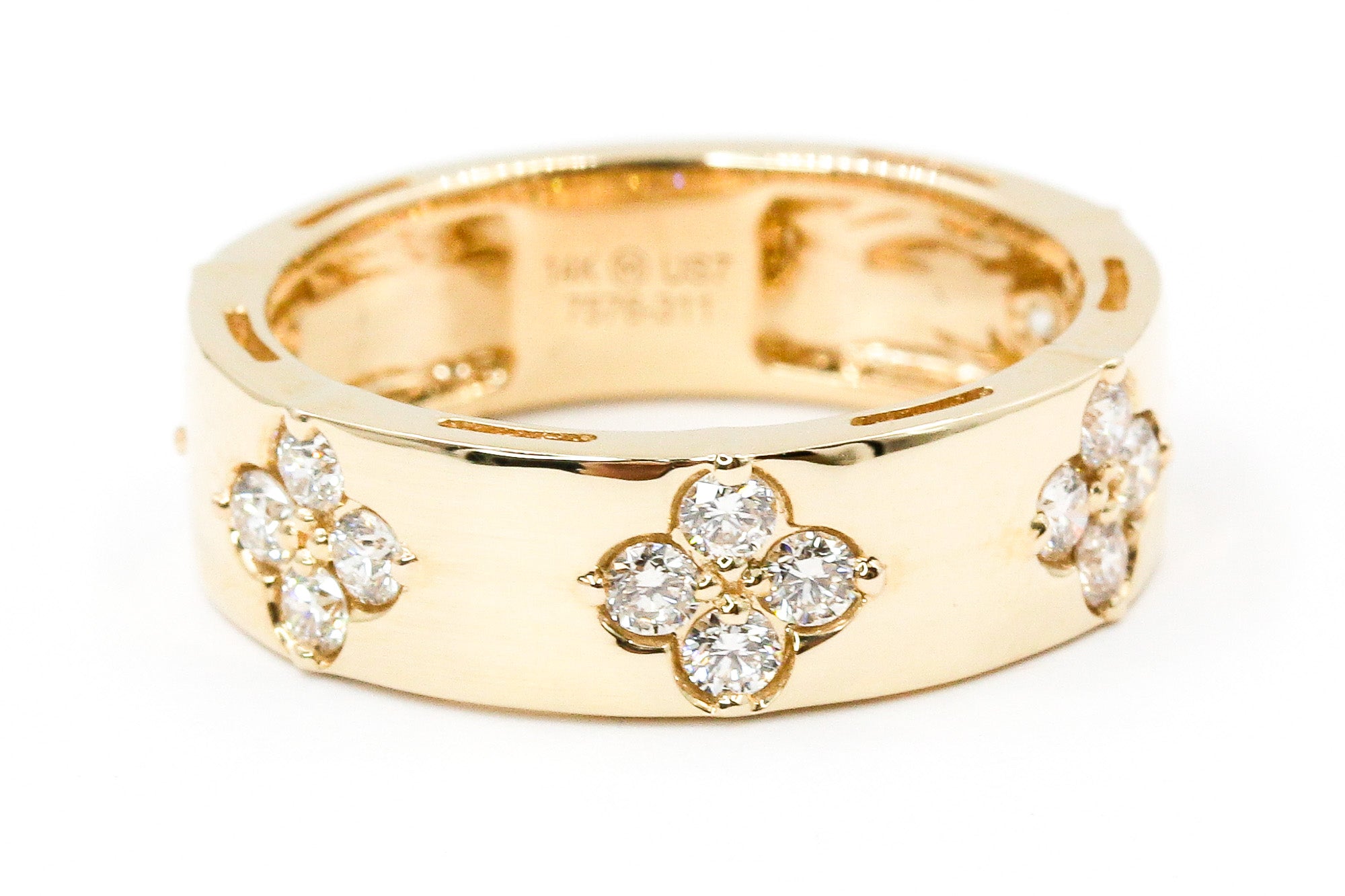 Diamond Clover Band Ring - 14k Yellow Gold - 0.69ctw