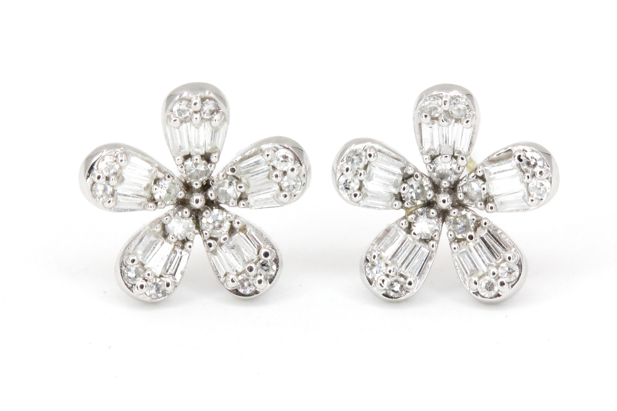 Diamond Flower Stud Earrings - 14k White Gold - 0.27ctw