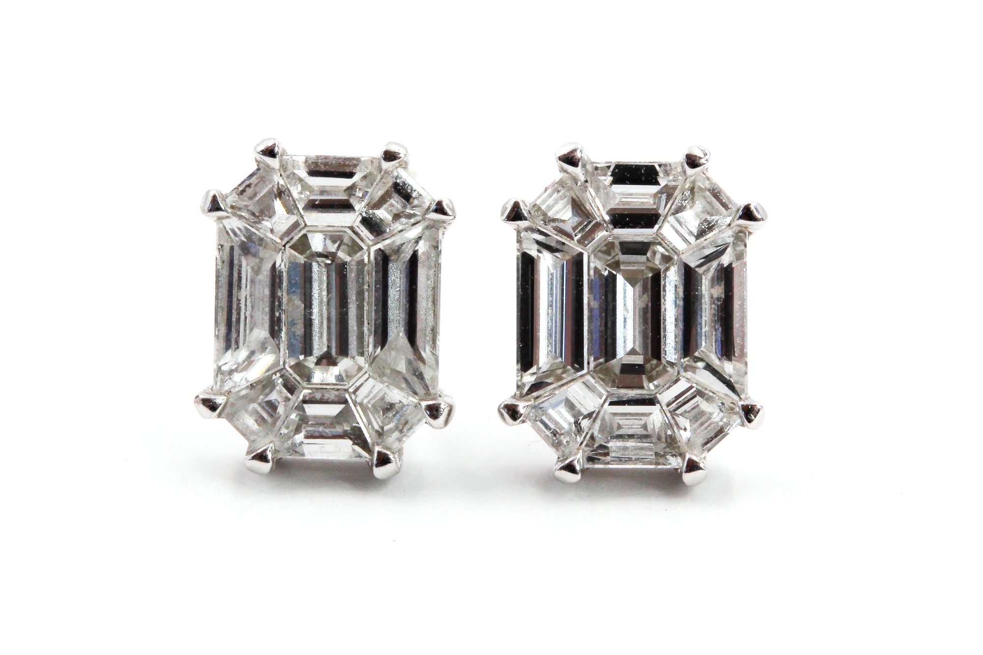 Diamond Illusion Stud Earrings - 14k White Gold - 0.84ctw