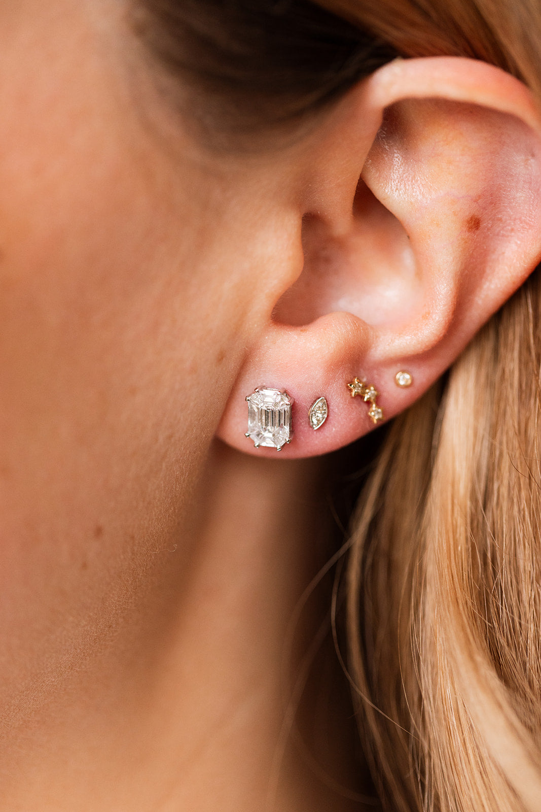 Diamond Illusion Stud Earrings - 14k White Gold - 0.84ctw