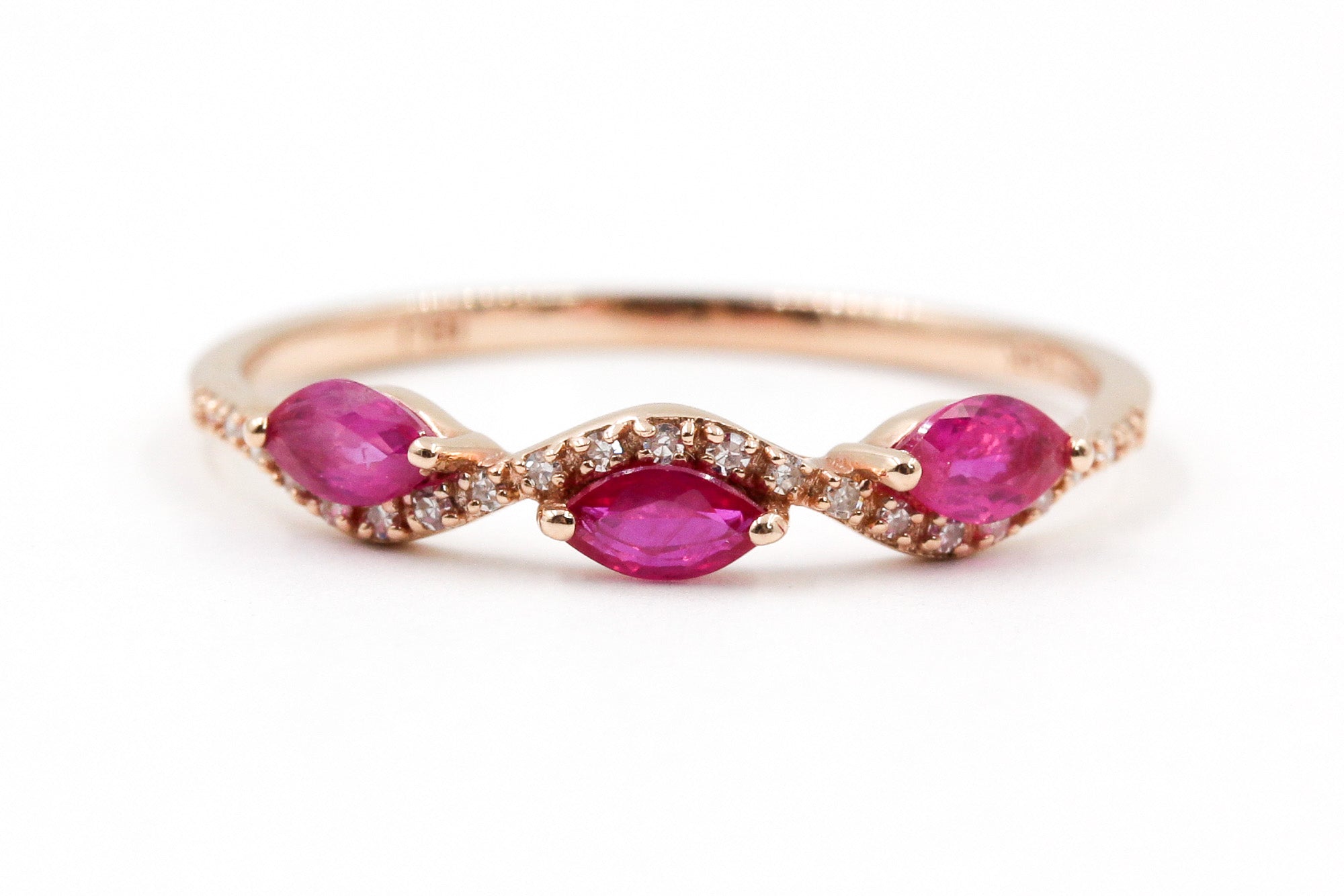 Diamond and Ruby Band Ring - 14k Yellow Gold - 0.55ctw