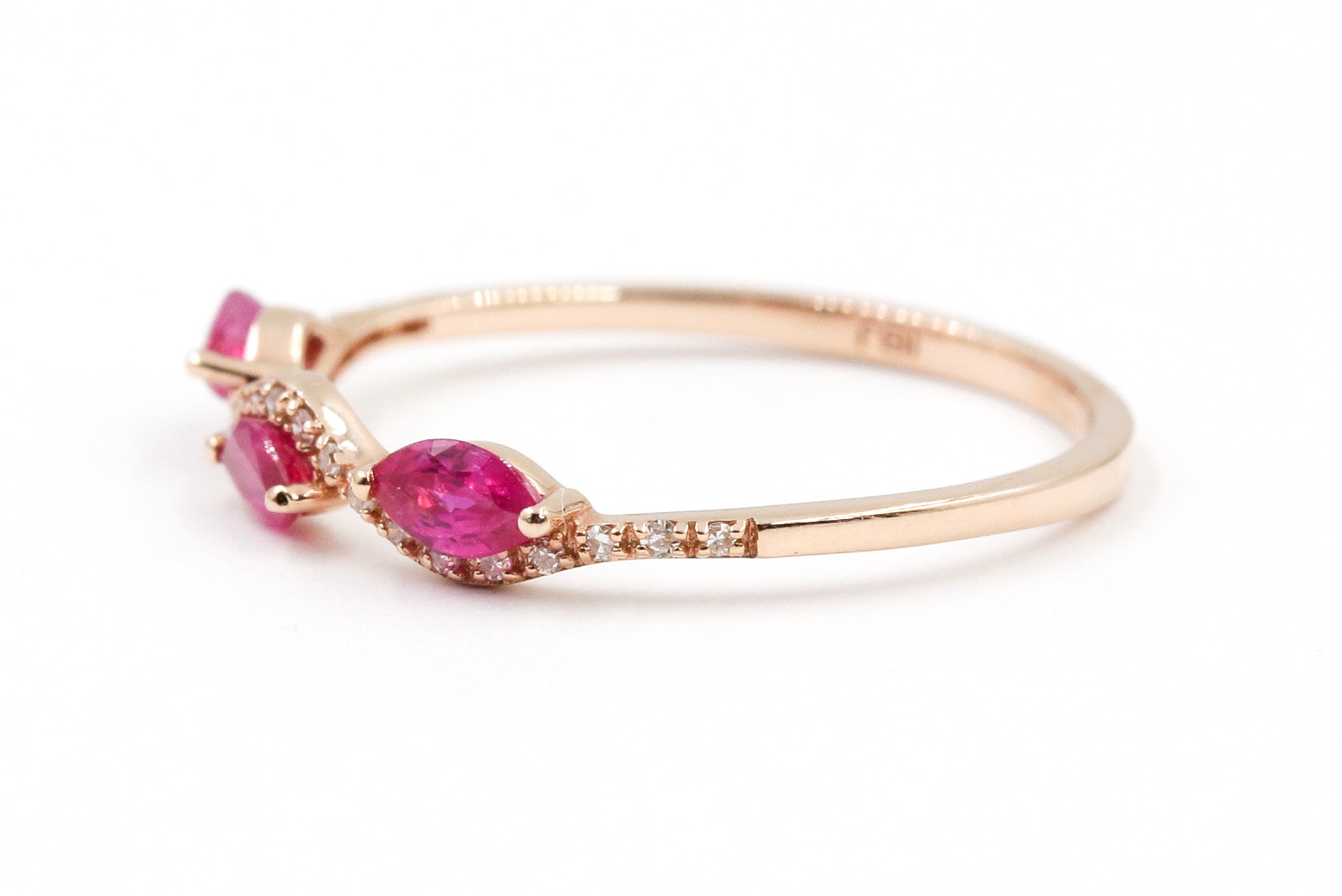 Diamond and Ruby Band Ring - 14k Yellow Gold - 0.55ctw