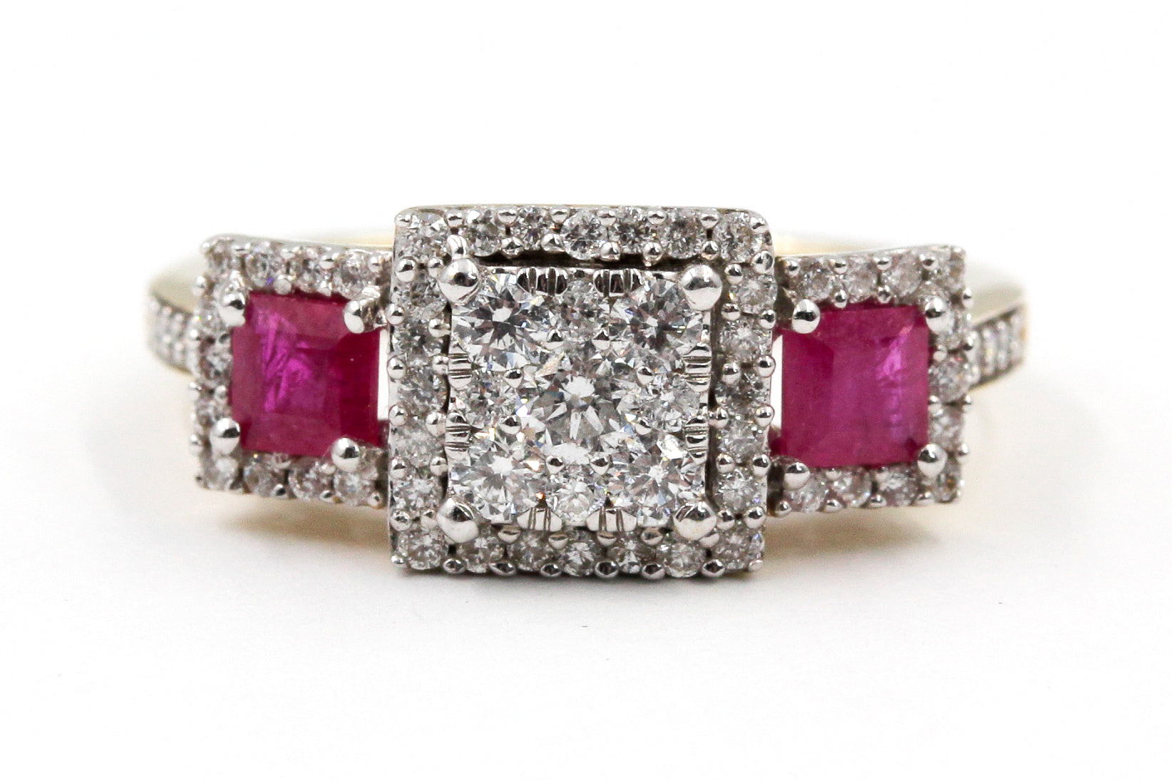 Diamond and Ruby Ring - 10k Yellow Gold - 1.04ctw