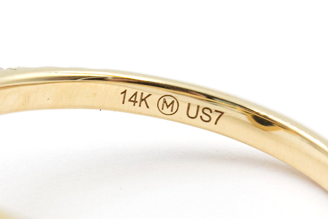 Diamond an Black Onyx Clover Ring - 14k Yellow Gold - 0.24ctw