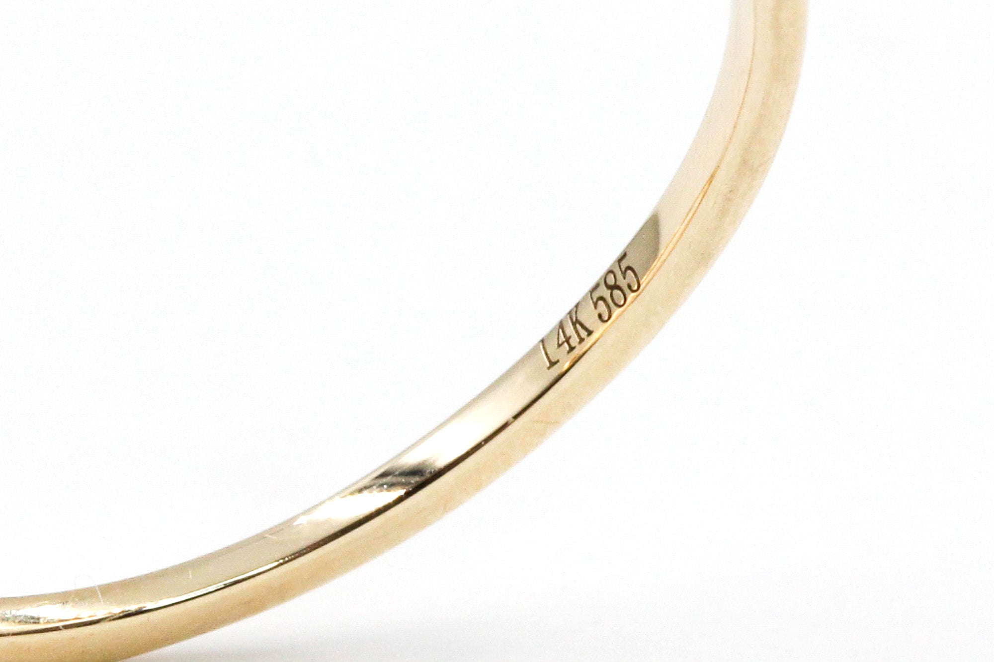 Mother of Pearl and Diamond Heart Ring - 14k Yellow Gold - 0.12ctw